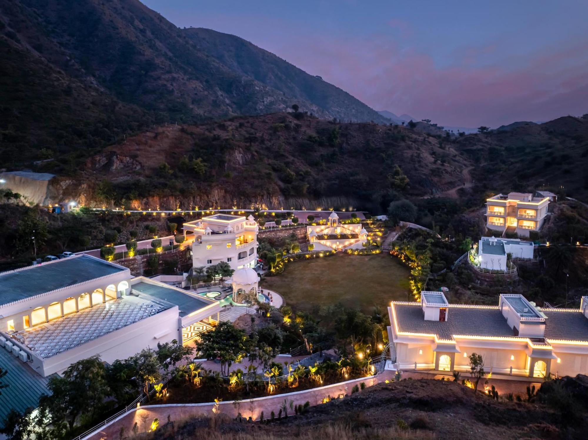 Sayaji Resorts & Spa Udaipur Exterior photo